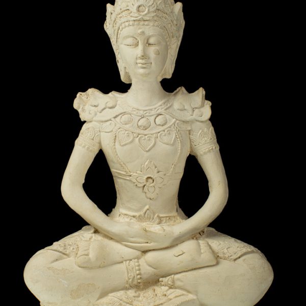 Budas meditando