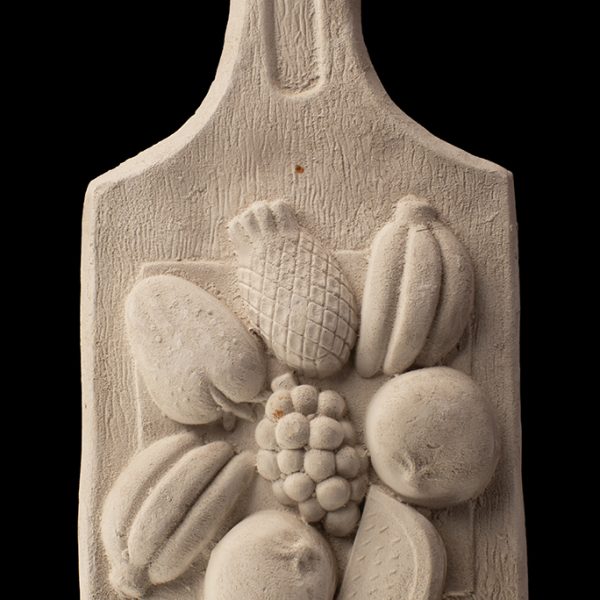 Tabla con frutas y verduras