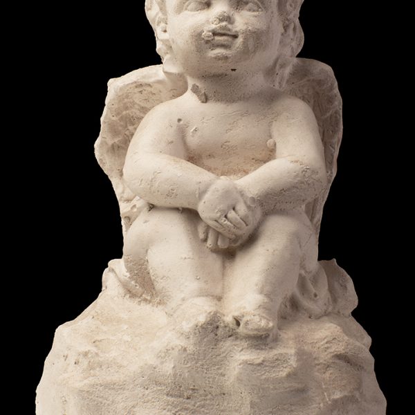 Angel Sentado