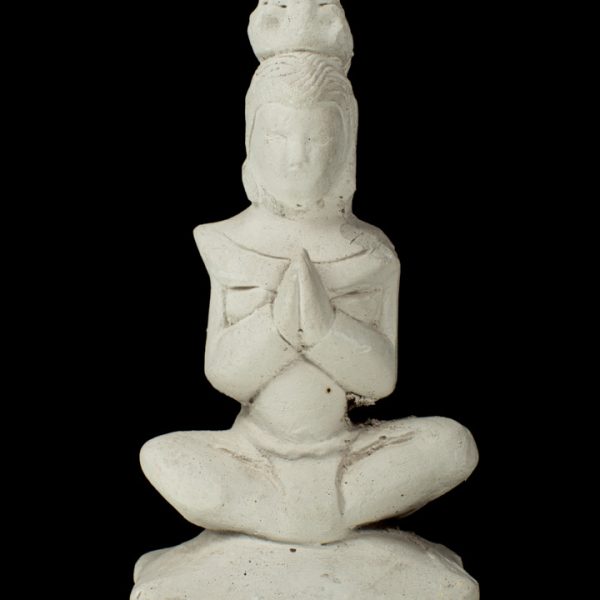Budas meditando